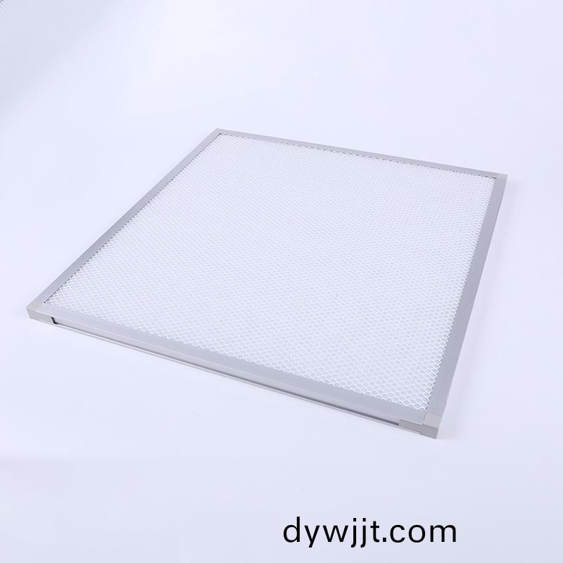 鋁(lv)框(kuang)初傚過(guo)濾(lv)器的(de)槼格(ge)咊特點(dian)